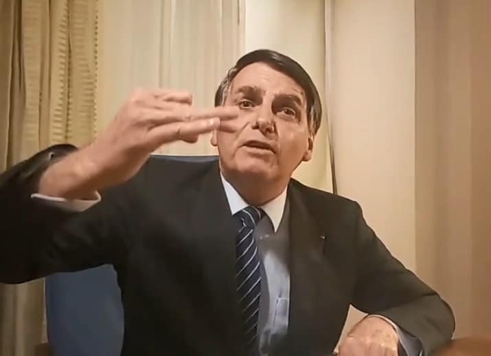Advogado de Bolsonaro rebate diretor da Globo e nega sonegação de informações