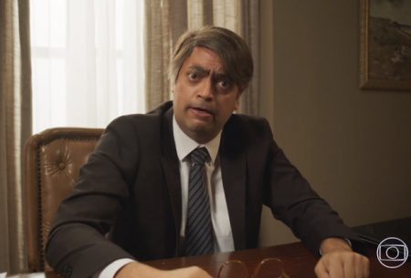 Globo mostra imitação grotesca de Jair Bolsonaro