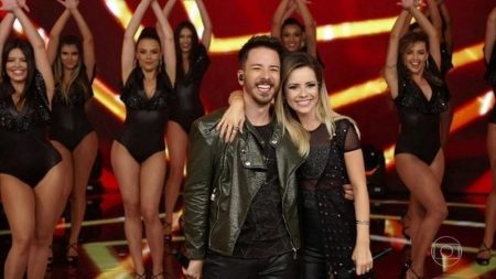 Sandy e Júnior vão ao Domingão e desabafam sobre infância “privilegiada”