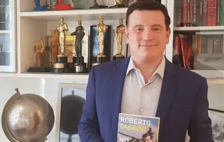 Livro de Roberto Cabrini vende tudo em um mês
