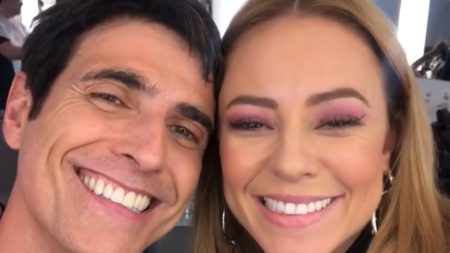 Reynaldo Gianecchini se declara para Paolla Oliveira em reta final de novela