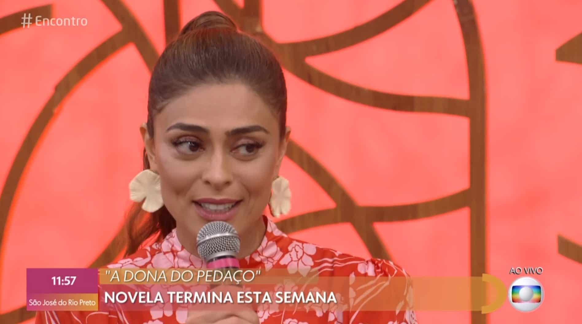 Juliana Paes revela presente surpresa de fã e dá spoiler do final da novela