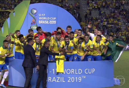 Domingo esportivo impulsiona audiência da Globo