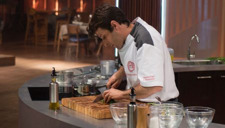 Fernandinho é eliminado do MasterChef e faz desabafo sobre morte da mãe