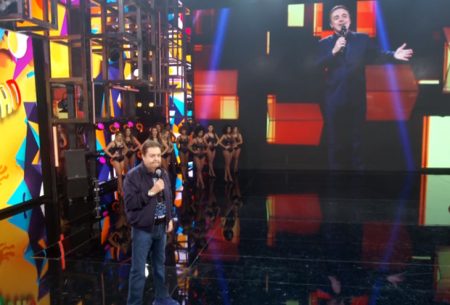Faustão dedica programa a Gugu, cita sucesso do concorrente e deseja força à família