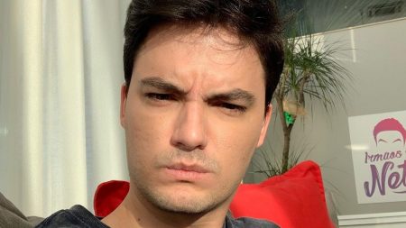 Felipe Neto expõe mensagem privada de seguidora e faz alerta aos amigos dela