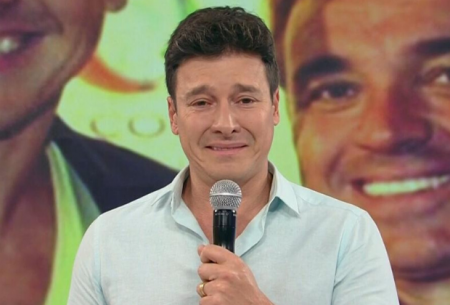 Após questionar audiência em homenagem a Gugu, Rodrigo Faro passa vexame