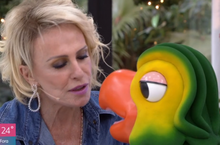 Ana Maria Braga tenta implantar chip em Louro José e é desautorizada ao vivo