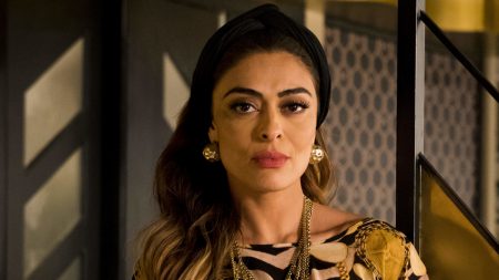 Juliana Paes se posiciona sobre caso do goleiro Bruno e dá o que falar