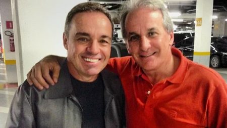 Otávio Mesquita passa mal no velório de Gugu Liberato