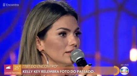 Kelly Key chora no Encontro ao lembrar de gravidez aos 17 anos