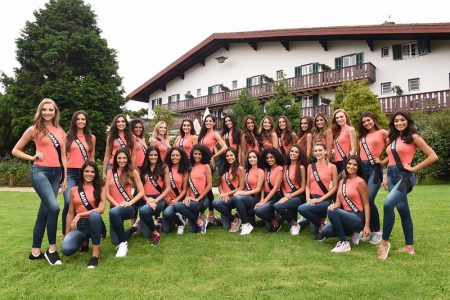 Renata Fan apresenta o Miss Universo 2019 neste domingo