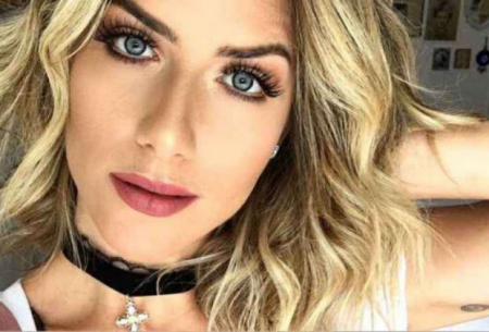 Giovanna Ewbank surge dançando funk com os filhos e fãs se animam
