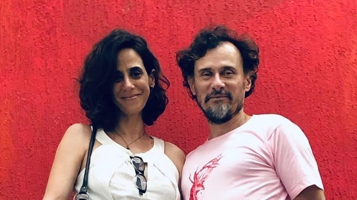 Enrique Diaz e Mariana Lima se casam após 20 anos juntos