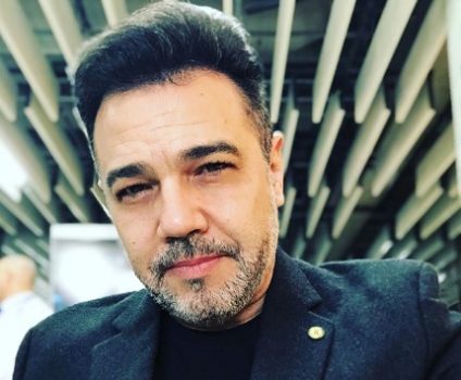 Marco Feliciano radicaliza no visual e acaba sendo chamado de “afeminado”
