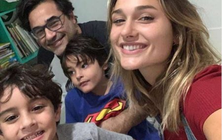 Luciano Szafir faz tatuagem em homenagem a Sasha