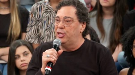 Casagrande solta o verbo contra governo ao falar da independência do Brasil