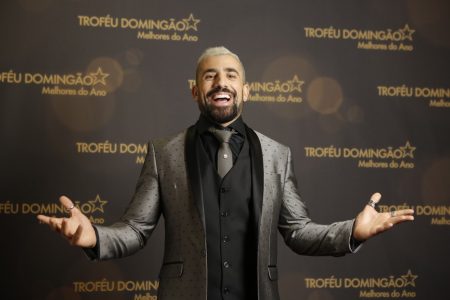 Kaysar Dadour surpreende e faz revelação sobre namoro