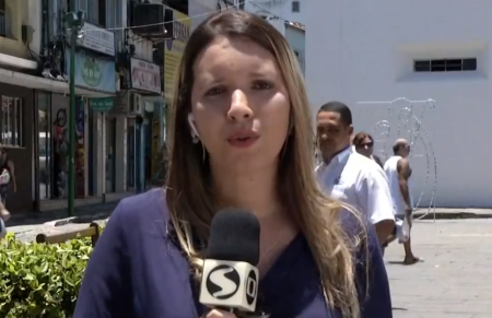 Repórter da Globo passa mal e acaba desmaiando durante matéria ao vivo