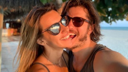 Cris Dias junta Caio Paduan com o filho em férias no Ceará