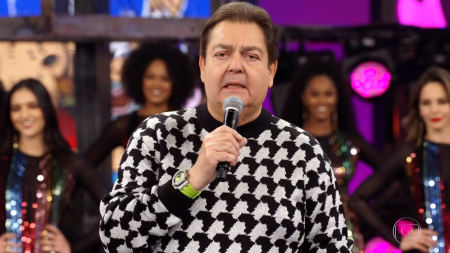 Globo evita erro ao manter Faustão ao vivo