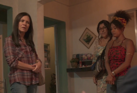 Treta entre protagonistas faz Amor de Mãe manter audiência