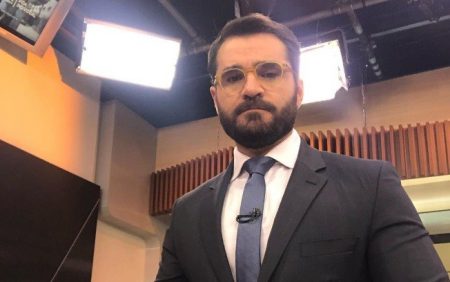 Marcelo Cosme vira alvo de bolsonaristas, que atacam e ameaçam outros nomes da Globo