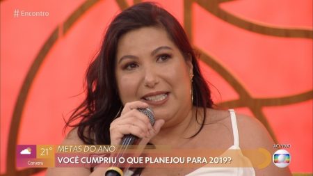 Encontro fala sobre Gabriel Diniz e Mariana Xavier fica emocionada