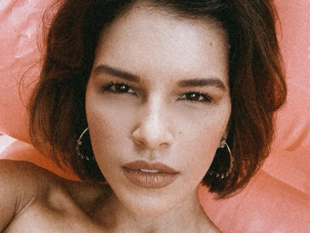 Mariana Rios viaja para a Suíça e se hospeda em hotel de luxo