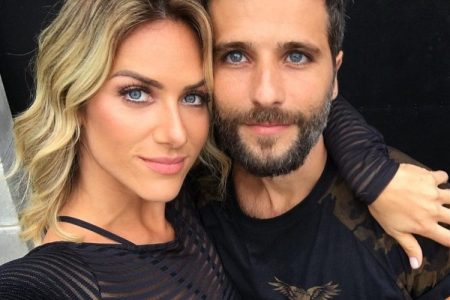 Giovanna Ewbank posa com Bruno Gagliasso e se declara