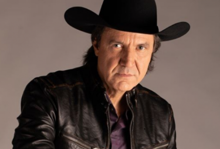 Juliano Cezar sofre infarto e morre durante show no Paraná