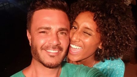 Rodrigo Phavanello e Sabrina Paiva surgem em foto ousada na web