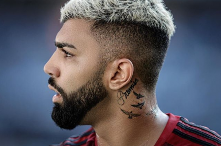 Gabigol mostra foto de quando era criança e detalhe chama a atenção