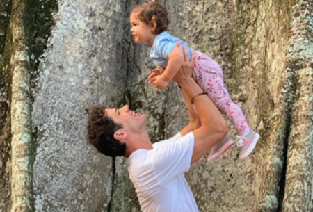 José Loreto faz declaração emocionante à filha em post
