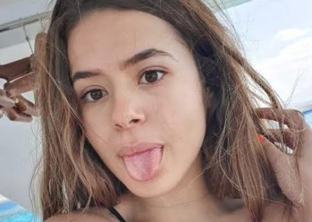Maisa posta foto com legenda polêmica e é contestada por professores