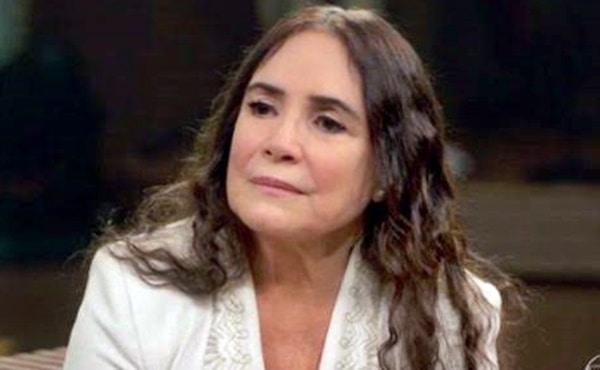 Regina Duarte se reuniu com artistas antes de encontro com Bolsonaro