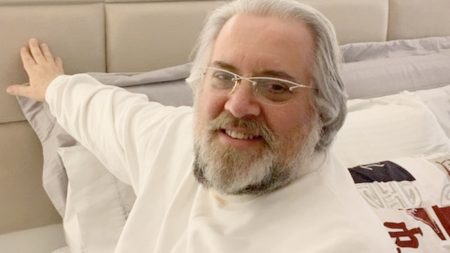 Demitido do SBT, Leão Lobo faz relato emocionante sobre ligação de Rodrigo Faro