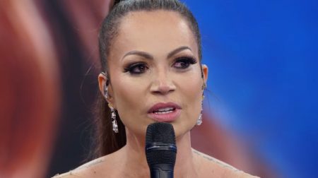 Solange Almeida relembra parto prematuro ao homenagear a filha
