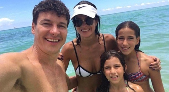 Rodrigo Faro se despede de férias com a família e assume saudade