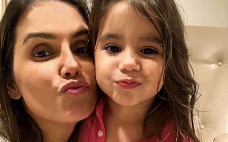 Deborah Secco pede feedback sobre novela à filha e resposta surpreende