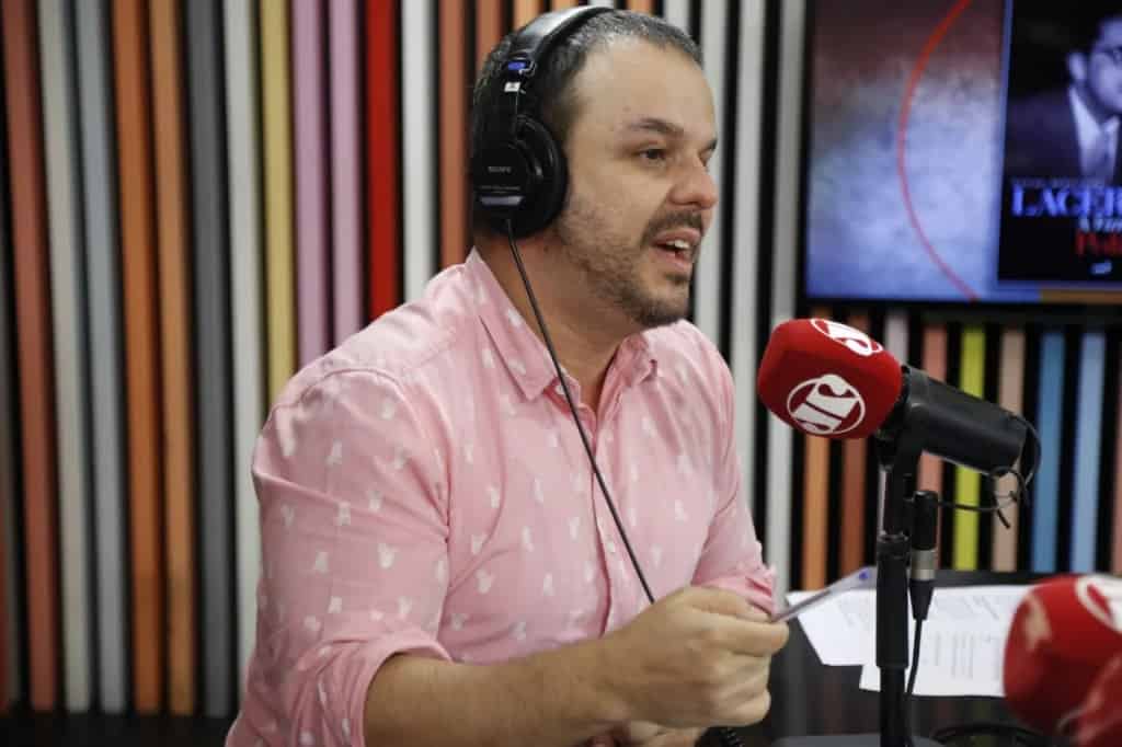 Ex-BBB Adrilles Jorge torna-se um dos mais relevantes analistas do país