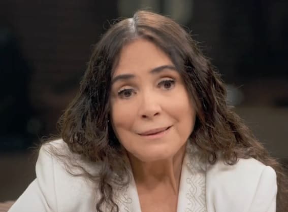 Fã diz que Regina Duarte colocou “esquerdistas” no governo e atriz reage