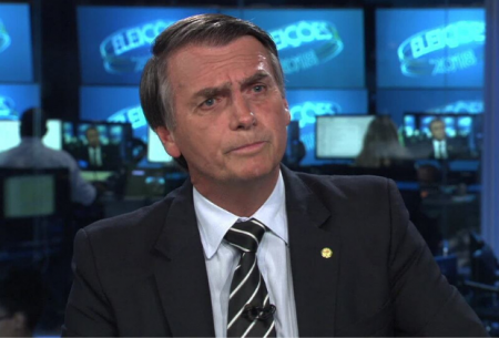 Cineasta toma atitude e denuncia campanha de Bolsonaro