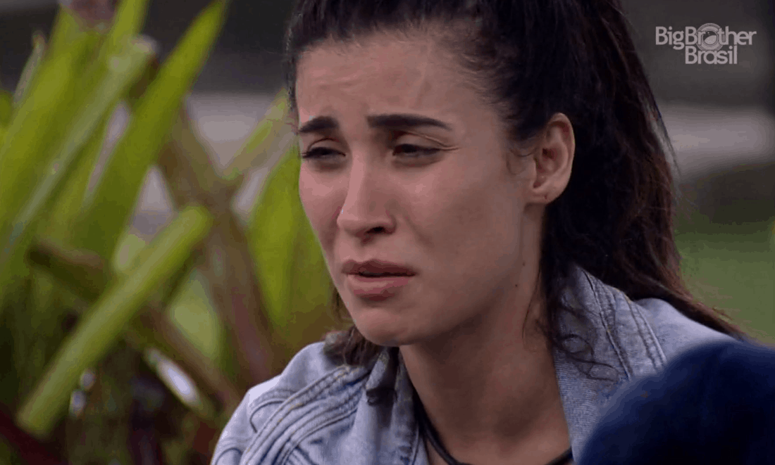 BBB 2020: Bianca pede perdão para Gabi após demonstrar interesse em Guilherme