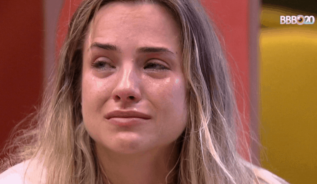 BBB 2020: Gabi vai às lágrimas após ser colocada contra a parede por Flay