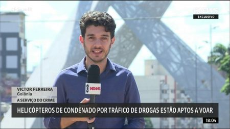 Repórter da GloboNews viraliza ao “cancelar” fantasias do Carnaval