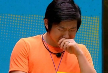 BBB 2020: Pyong vê filho pela primeira vez e emociona web