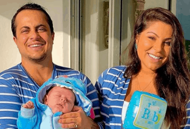 Andressa Ferreira revela dificuldades após nascimento do filho