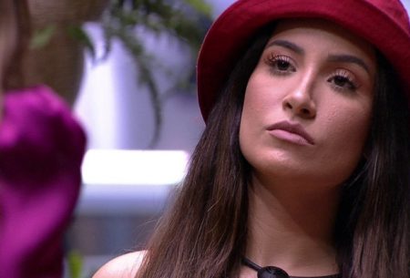 Ex-BBB, Bianca Andrade capricha no rebolado para comemorar 11 milhões de seguidores