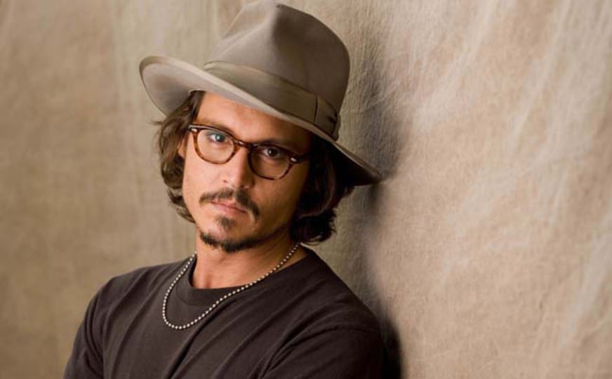 Johnny Depp processa jornal britânico por calúnia
